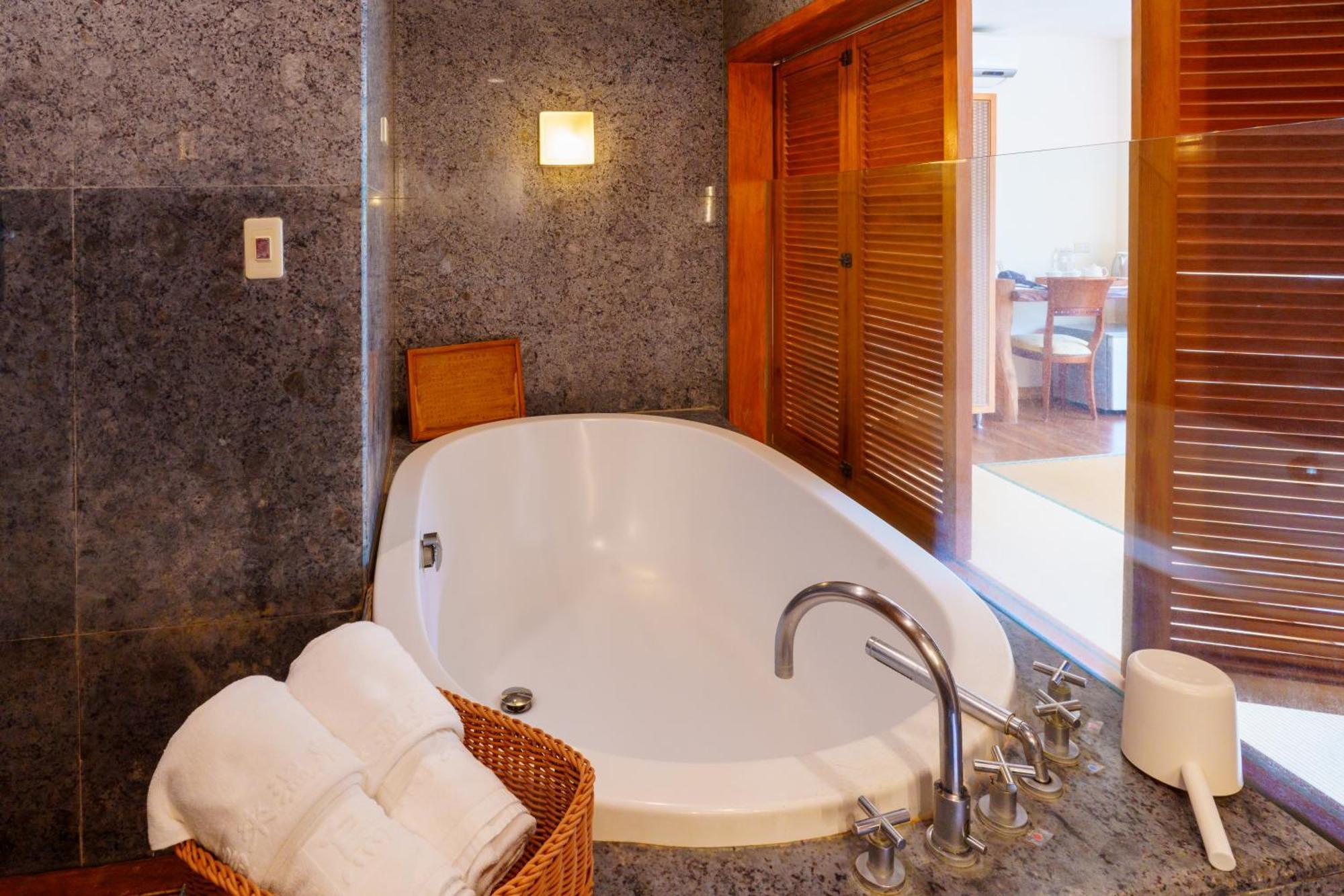 Spring Spa Hotel Wulai Extérieur photo