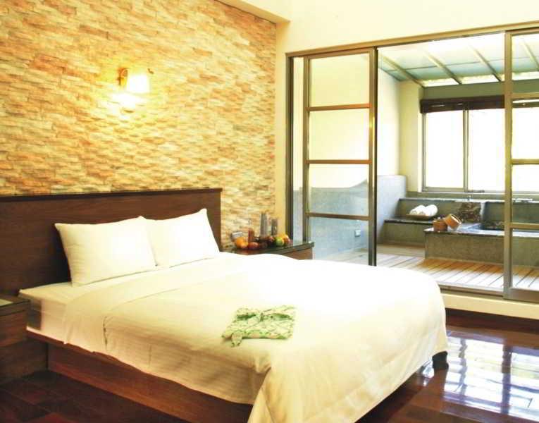 Spring Spa Hotel Wulai Extérieur photo