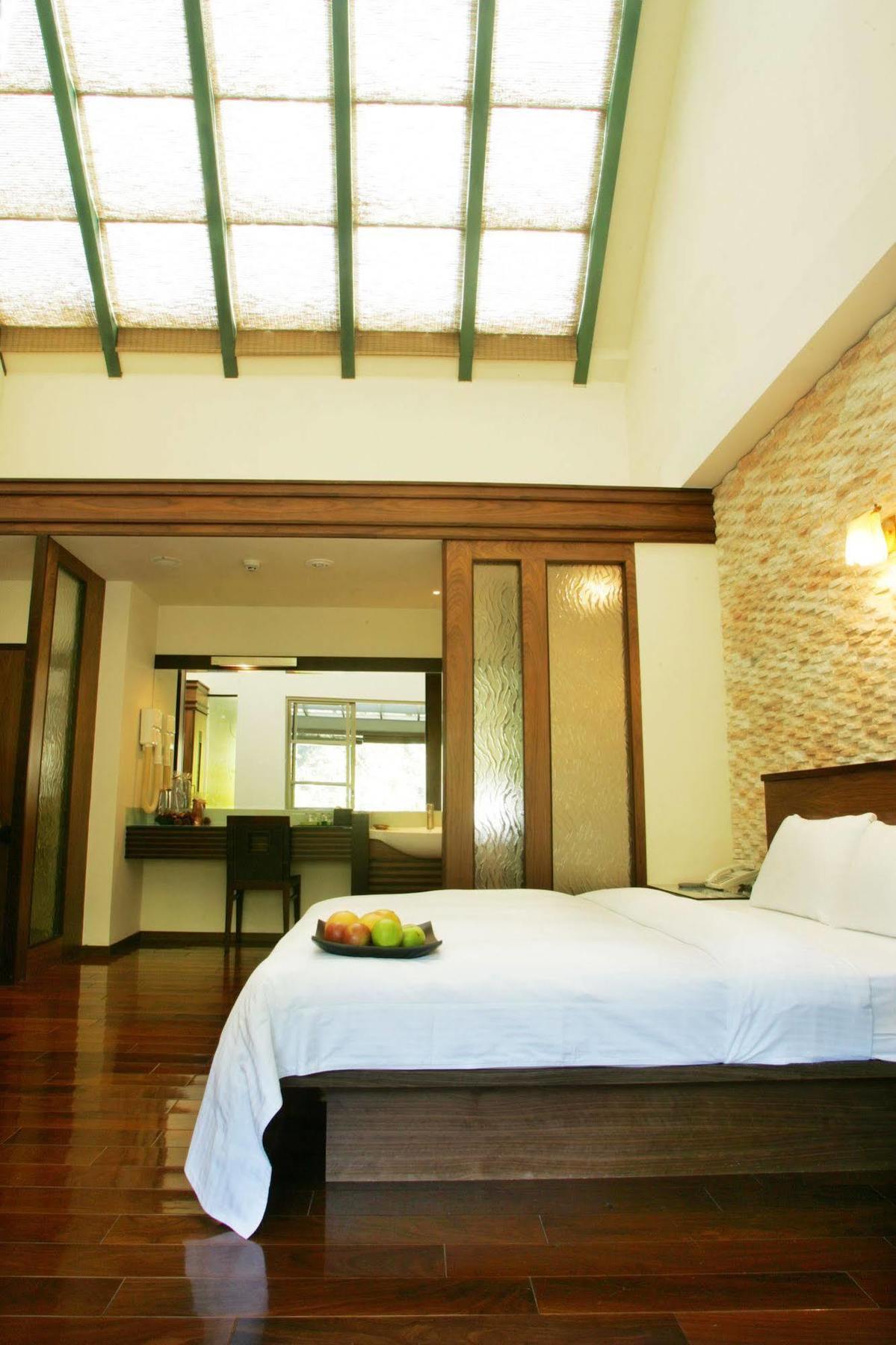 Spring Spa Hotel Wulai Extérieur photo