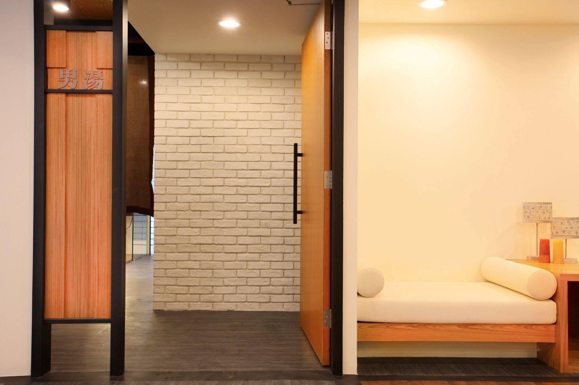 Spring Spa Hotel Wulai Extérieur photo