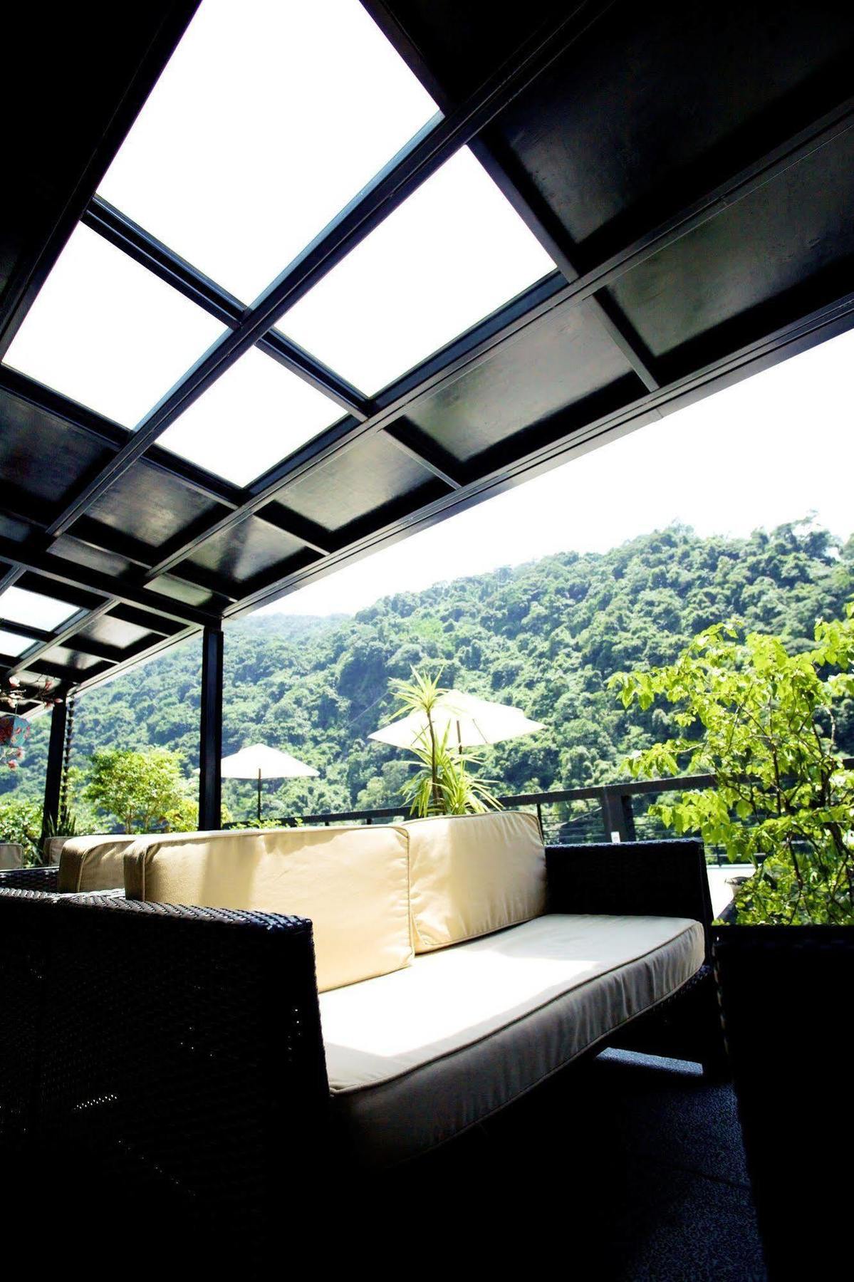 Spring Spa Hotel Wulai Extérieur photo