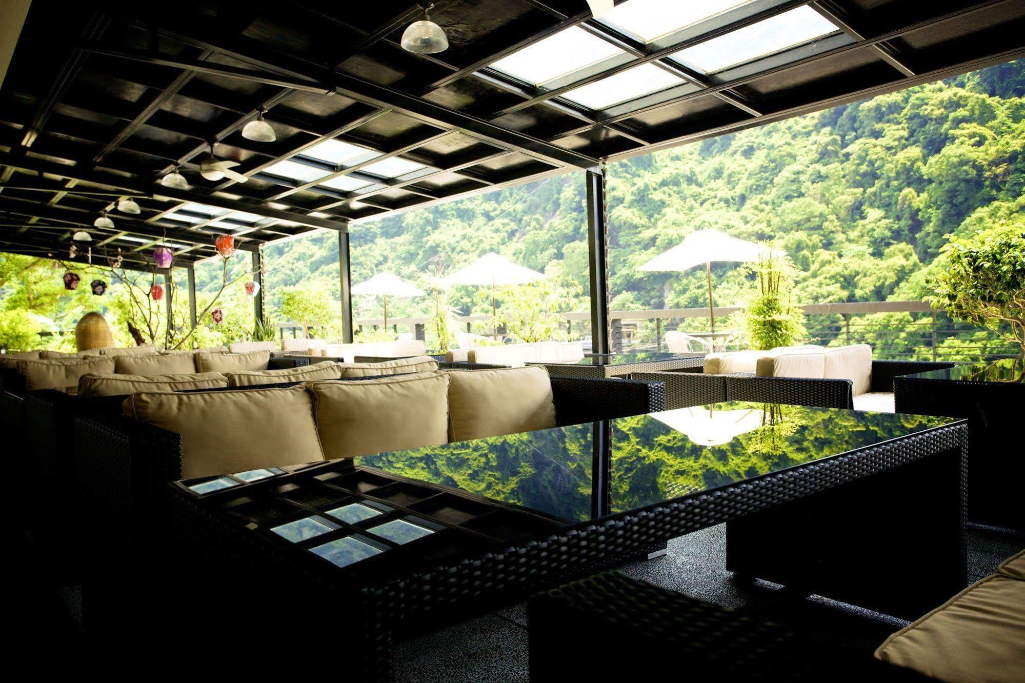 Spring Spa Hotel Wulai Extérieur photo